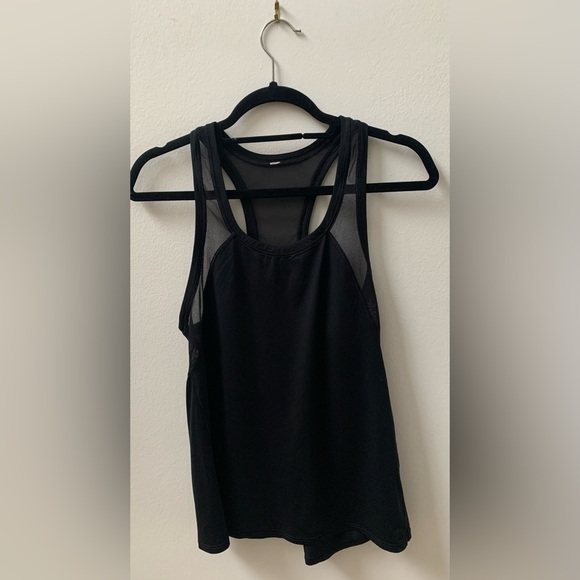 lululemon athletica Tops - SZ 4 Lululemon Black Racerback Tank